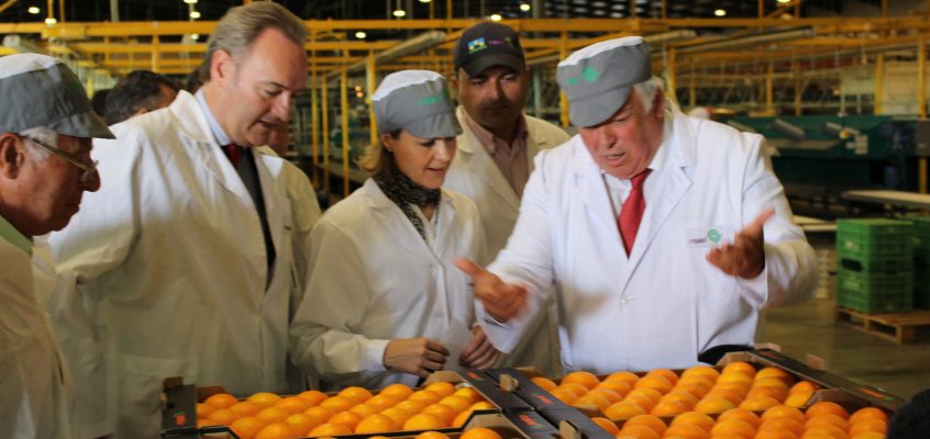 Minnistra de Agricultura visita las instalaciones de COPAL