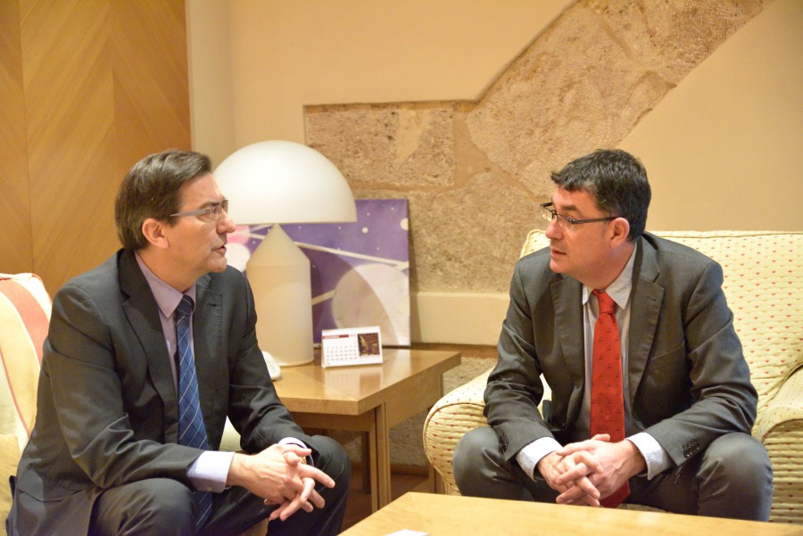 Np 2015-11-13 El President de les Corts se reúne con la Confederació de Cooperatives de la Conunitat Valenciana (Foto 1)